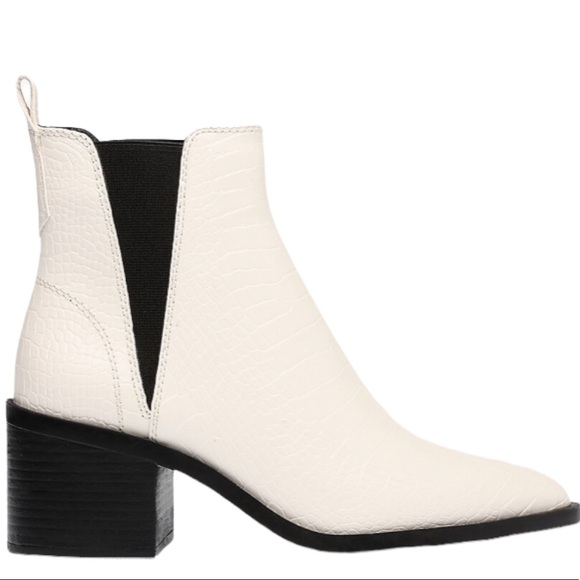 Steve Madden Shoes - Steve Madden Booties Chelsea White NEW IN BOX Size 10